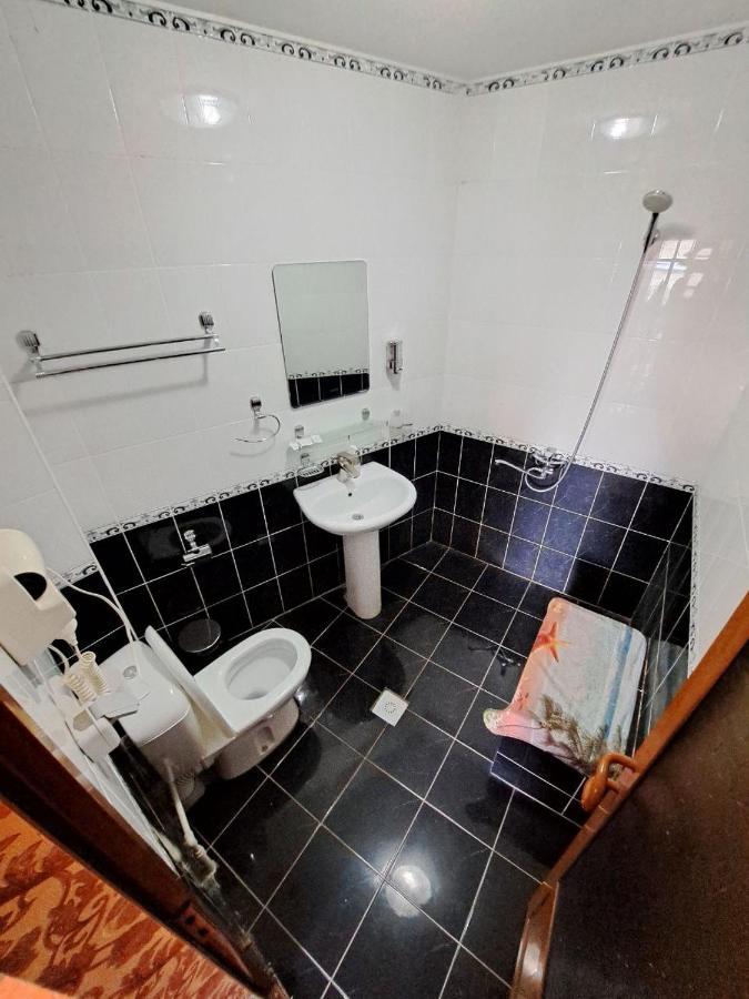 בוקורו Samandar Hotel מראה חיצוני תמונה