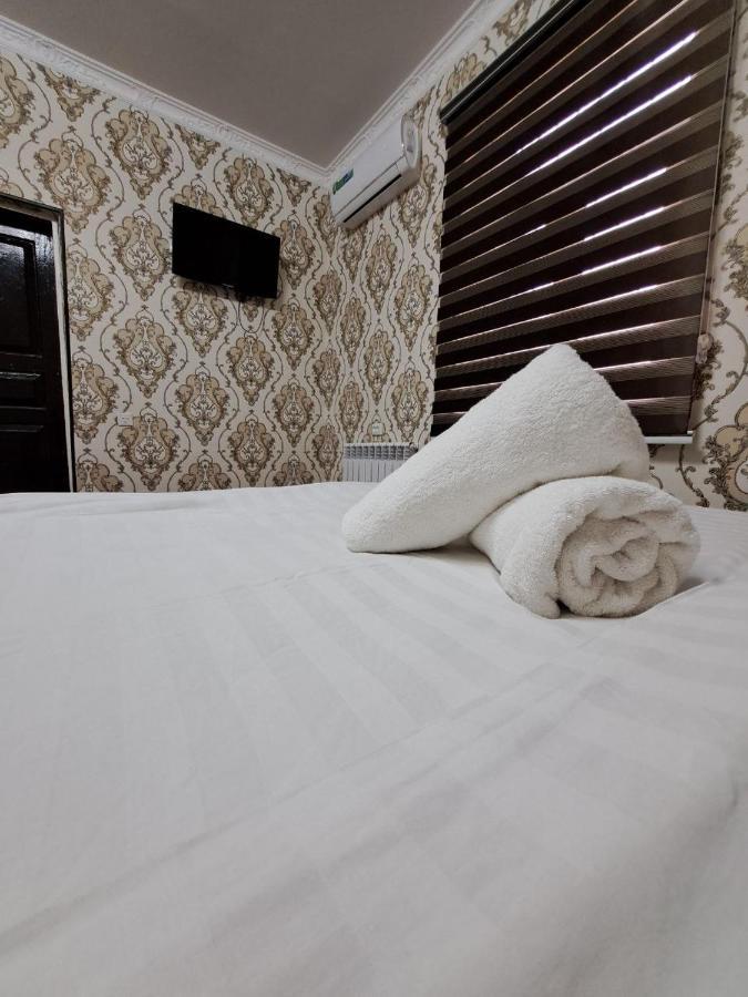 בוקורו Samandar Hotel מראה חיצוני תמונה